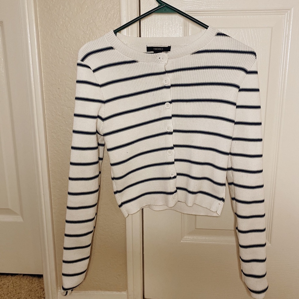 Forever 21 Long Sleeve Sweater